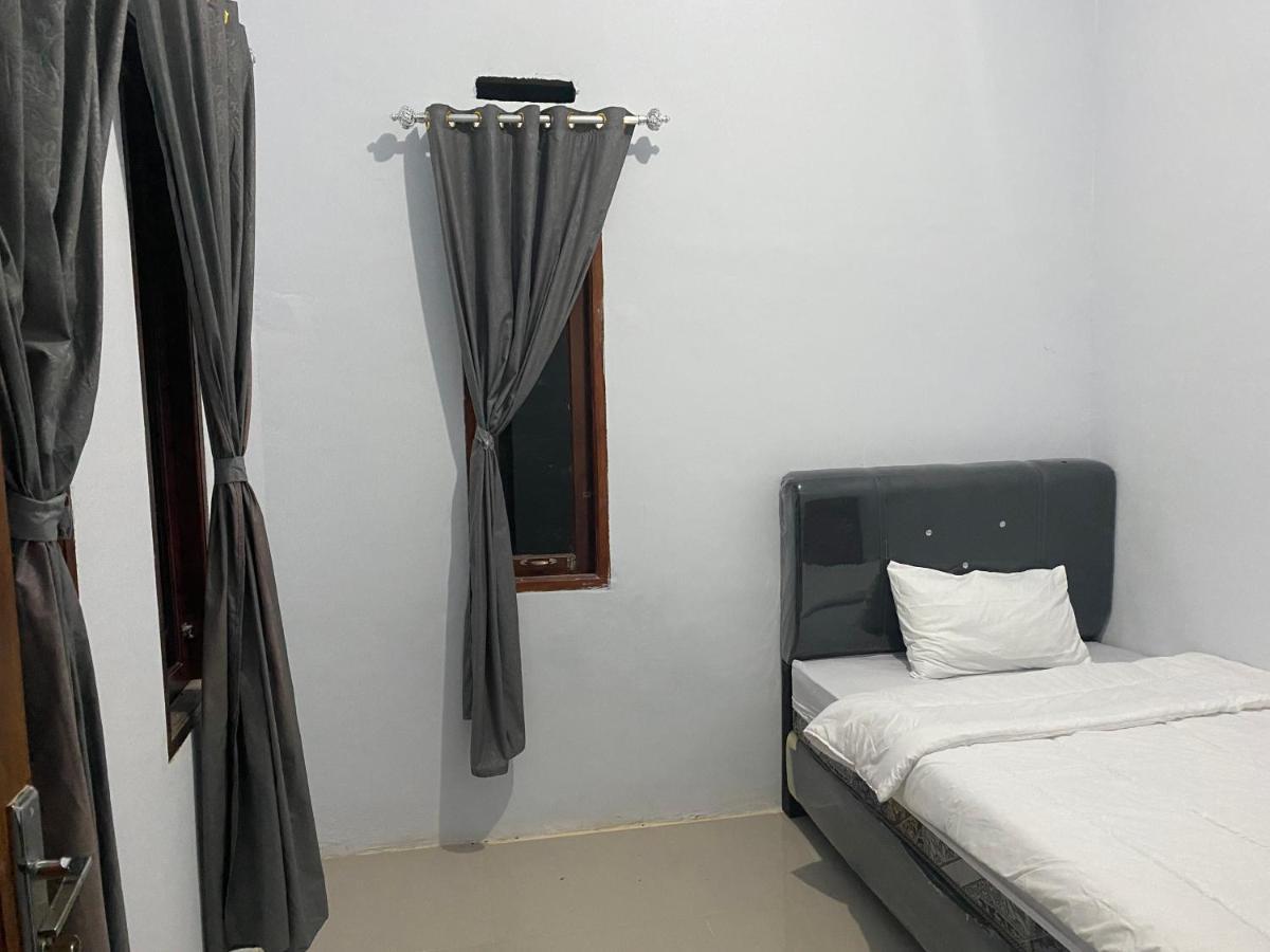 Khalisa Home Syariah Понтианак Экстерьер фото
